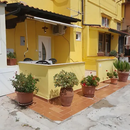 Casa Vicino Al Mare ピオンビーノ